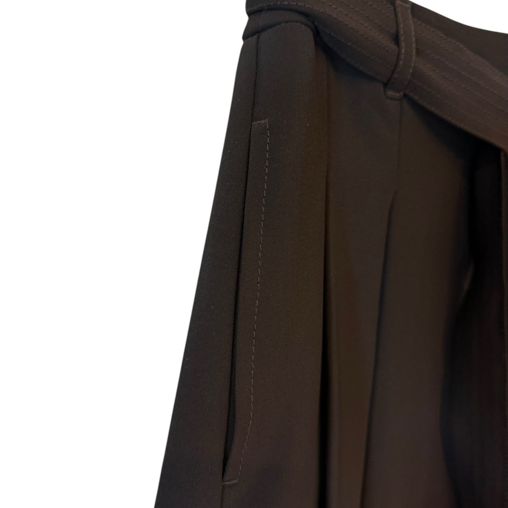 White House Black Market Pleated Full Shorts - Picture 4 of 10